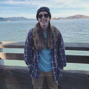 Meet your Posher, Abby